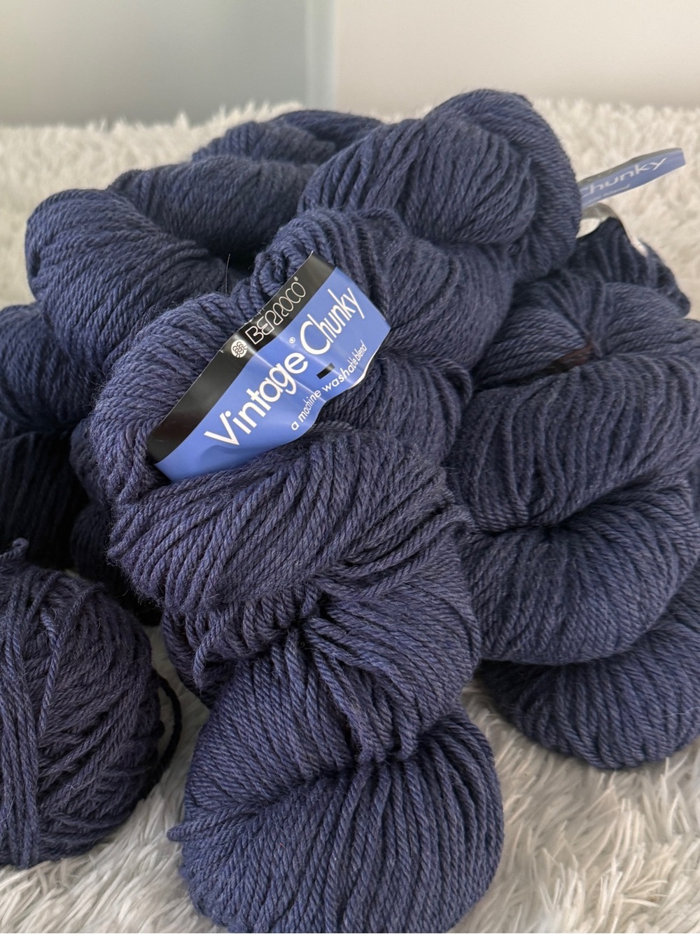 Berroco Vintage Chunky Women's Sweater Yarn Navy Blue 16 balls